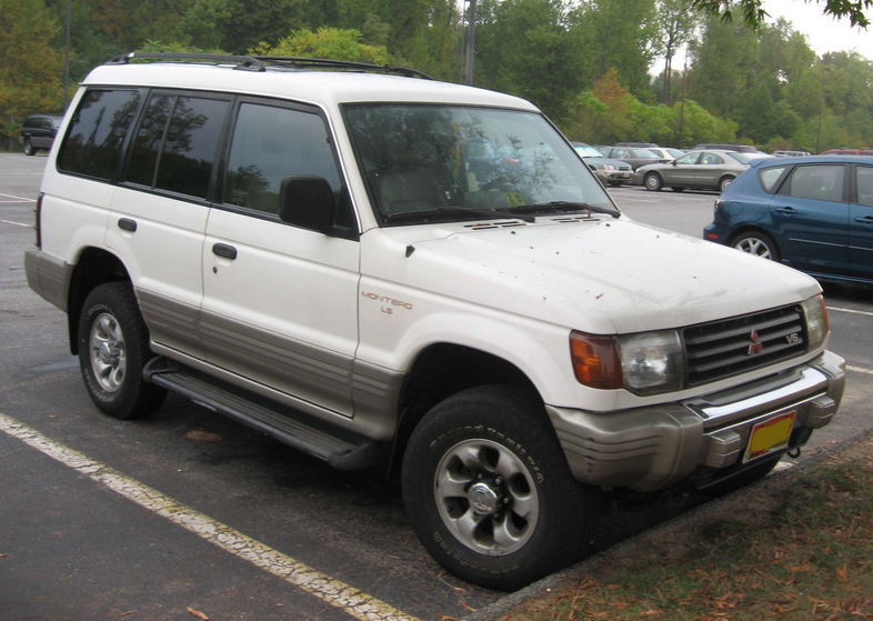 Mitsubishi Montero - Classic Off-Road Vehicles